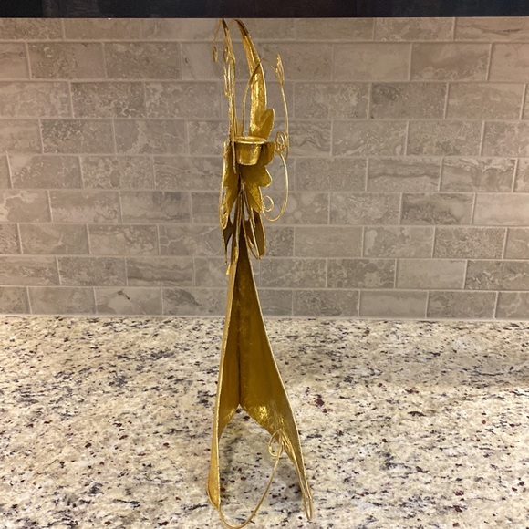 Golden Angel - Picture 5 of 9